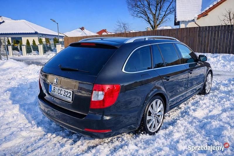 Używany Skoda Superb 160 KM (117 kW) 2011