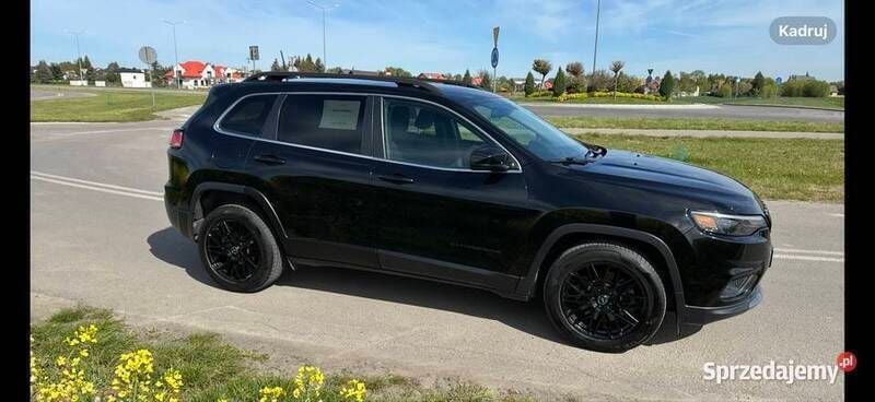 Używany Jeep Cherokee 180 KM (132 kW) 2019 Czarny SUV