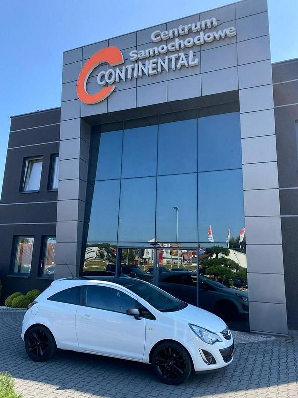 Używany Opel Corsa 80 KM (58 kW) 2014 Biały Hatchback