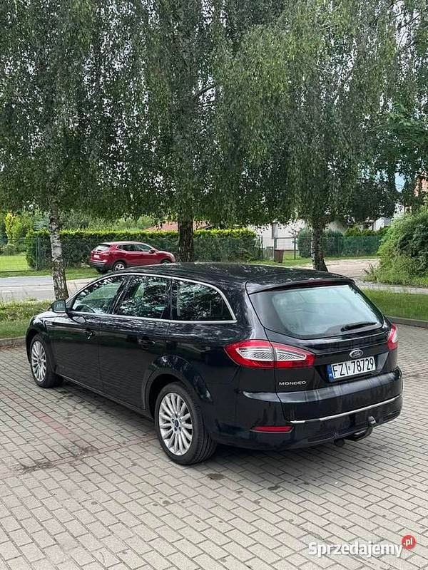 Używany Ford Mondeo 163 KM (119 kW) 2011 Czarny Kombi