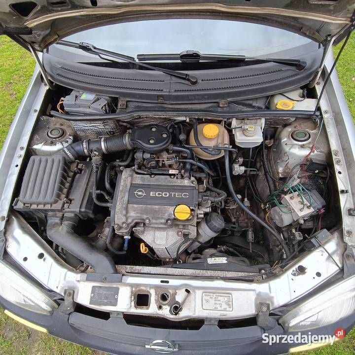 Używany Opel Corsa 1999 Srebrny Hatchback