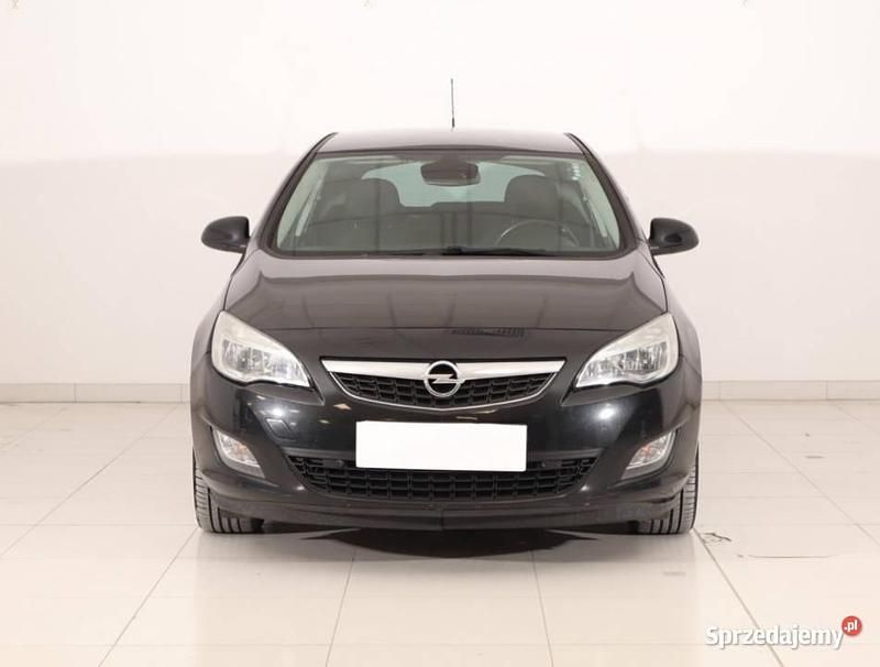 Czarny Używany 2011 Opel Astra Hatchback | 19 999 zł (Uczciwa cena) - Obraz 1/4