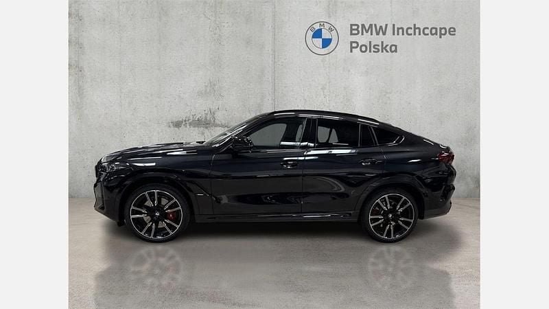 Używany BMW X6 M Sport 530 KM (389 kW) 2024 Czarny szafir metalizowany SUV