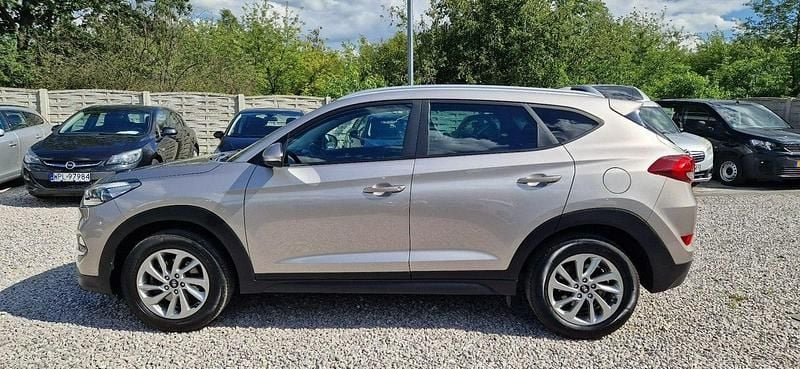 Używany Hyundai Tucson 85 KM (62 kW) 2016 Szary (metalik) SUV