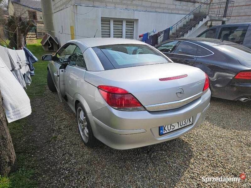 Srebrny Używany 2007 Opel Astra Cabriolet Kabriolet | 7200 zł - Obraz 1/4