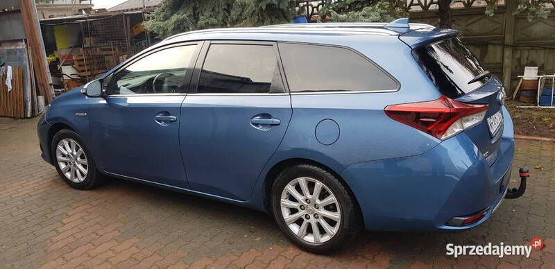 Niebieski Używany 2018 Toyota Auris Hybrid Sedan/Limuzyna | 72 000 zł (Uczciwa cena) - Obraz 1/4