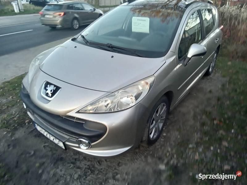 Używany Peugeot 207 2008 Srebrny Kombi