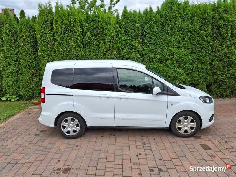 Używany 2021 Ford Tourneo | 37 900 zł - Obraz 1/4