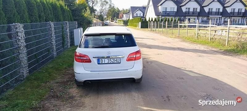 Używany 2012 Mercedes A180 | 38 500 zł - Obraz 1/4