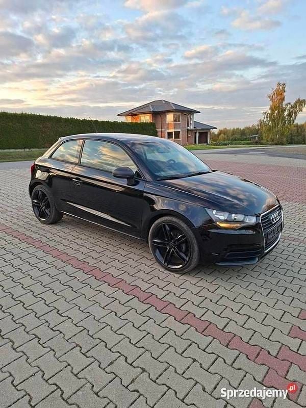 Czarny Używany 2011 Audi A1 Hatchback | 18 500 zł - Obraz 1/4