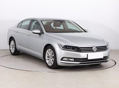 Srebrny Używany 2015 VW Passat Sedan/Limuzyna | 54 999 zł (Uczciwa cena) - Obraz 1/4