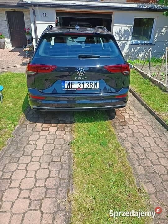 Używany VW Golf VIII 2021 Czarny Kombi