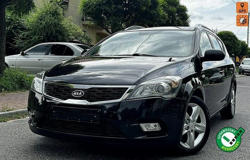 Czarny Używany 2011 Kia Ceed Kombi | 12 900 zł (Dobra cena) - Obraz 1/4