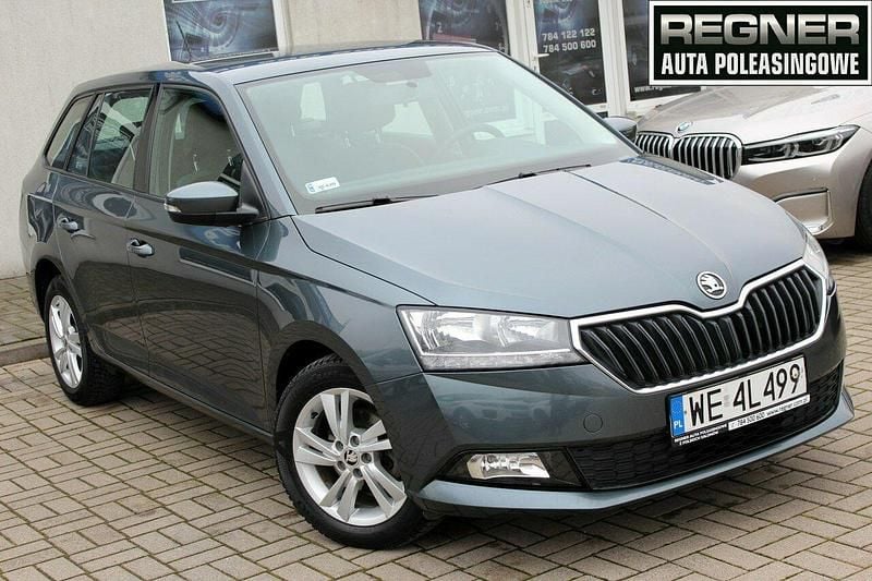 Szary (metalik) Używany 2021 Skoda Fabia Ambition Kombi | 36 900 zł (Uczciwa cena) - Obraz 1/4