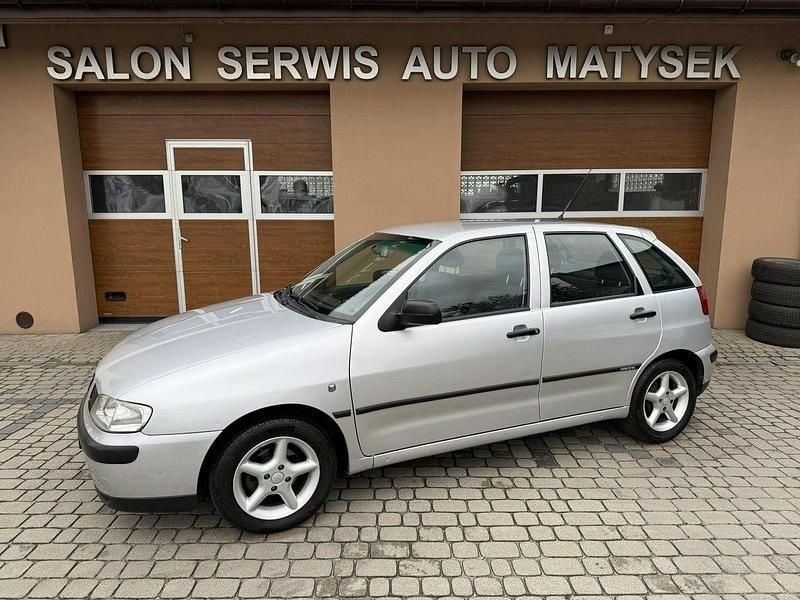 Srebrny Używany 2000 Seat Ibiza Hatchback | 2900 zł - Obraz 1/4