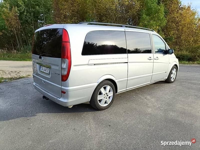 Używany Mercedes Viano 2006 Srebrny Minivan