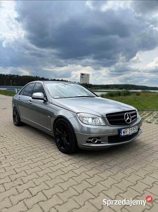 Używany 2007 Mercedes C320 Sedan/Limuzyna | 33 000 zł - Obraz 1/4
