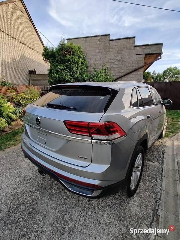 Używany 2020 VW Atlas Cross Sport Sport SUV | 49 999 zł - Obraz 1/4
