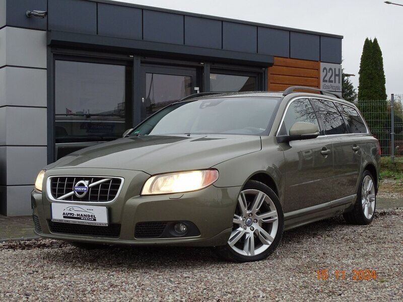 Zielony Używany 2011 Volvo V70 Kombi | 25 900 zł - Obraz 1/4
