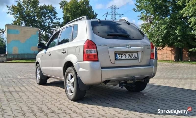 Srebrny Używany 2005 Hyundai Tucson SUV | 7000 zł (Uczciwa cena) - Obraz 1/2