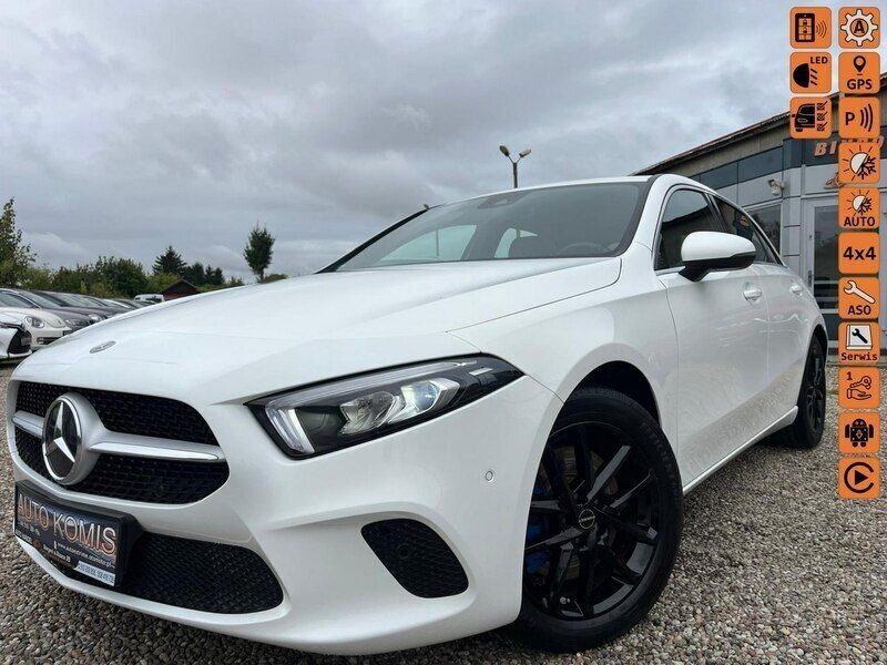 Biały Używany 2018 Mercedes A250 Hatchback | 85 500 zł - Obraz 1/4