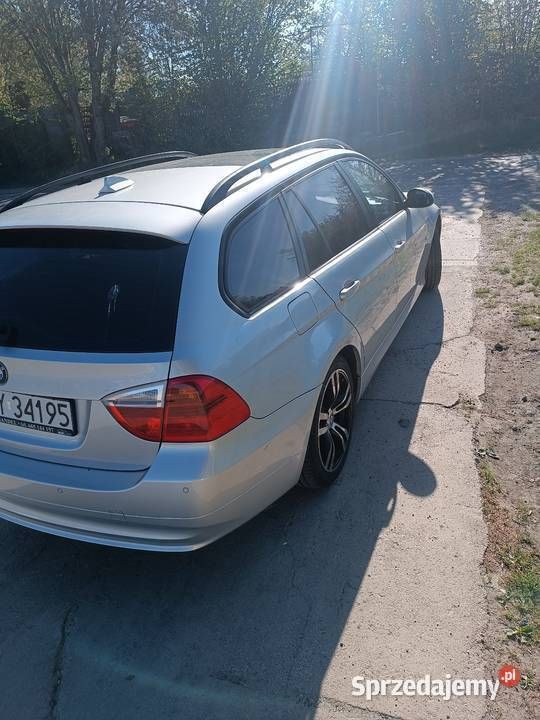 Srebrny Używany 2006 BMW 320 Kombi | 10 500 zł (Dobra cena) - Obraz 1/4