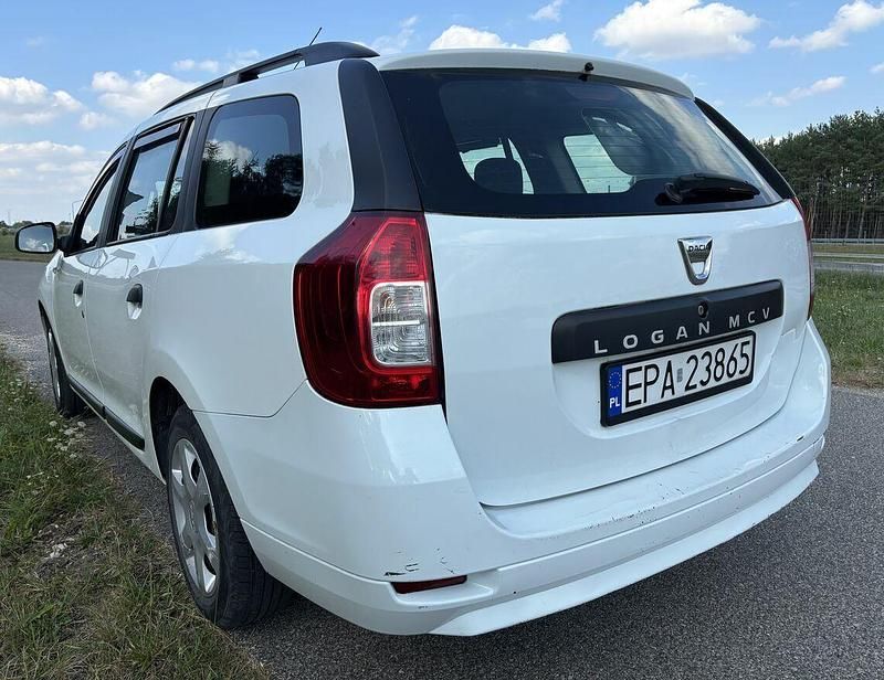Używany Dacia Logan 2016 Biały Sedan/Limuzyna