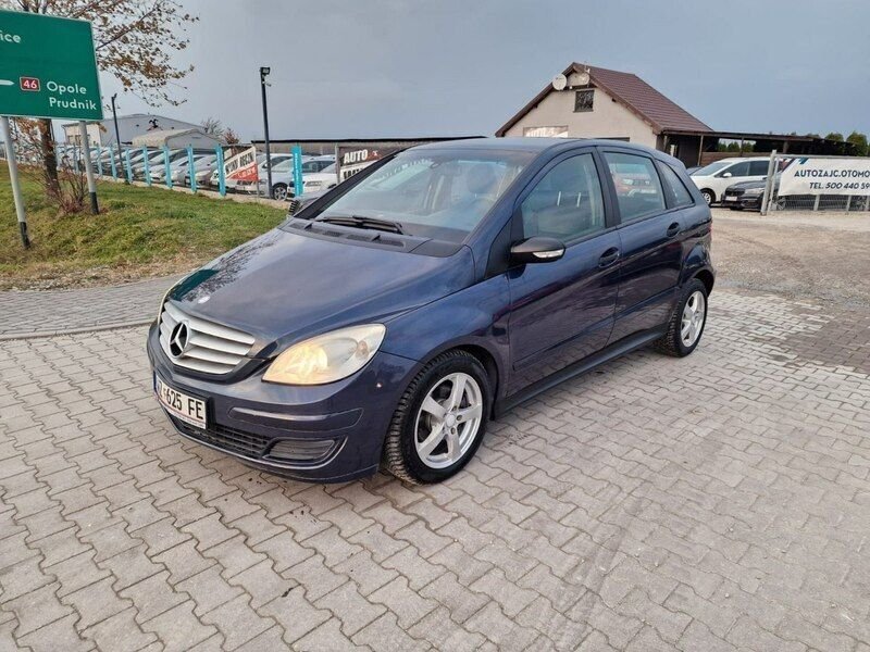 Inny Używany 2008 Mercedes B180 Minivan | 11 999 zł (Dobra cena) - Obraz 1/4