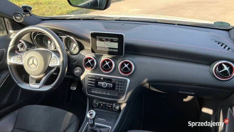 Biały Używany 2015 Mercedes A200 AMG Hatchback | 67 500 zł (Dość drogi) - Obraz 1/4