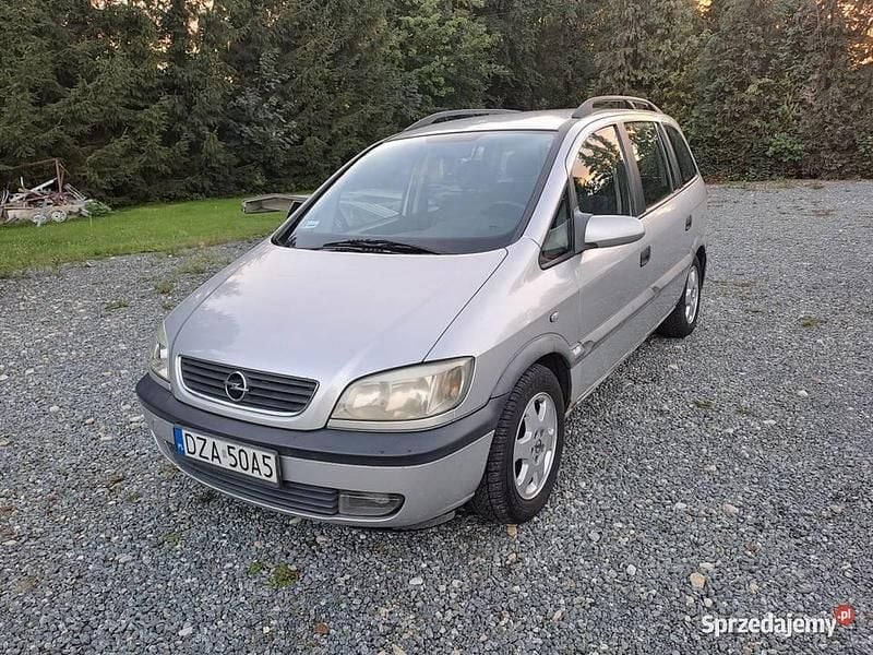 Srebrny Używany 2000 Opel Zafira Minivan | 2100 zł (Dobra cena) - Obraz 1/4
