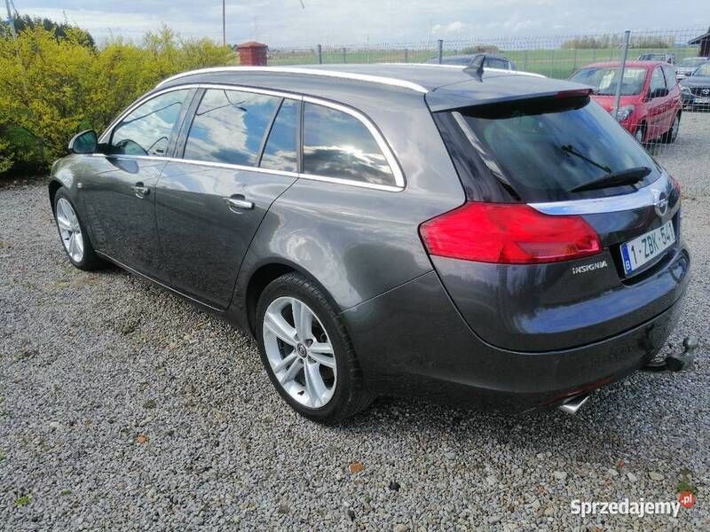 Używany Opel Insignia 2010 Czarny Sedan/Limuzyna