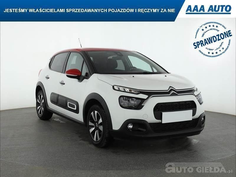 Używany Citroën C3 2023 Biały Hatchback