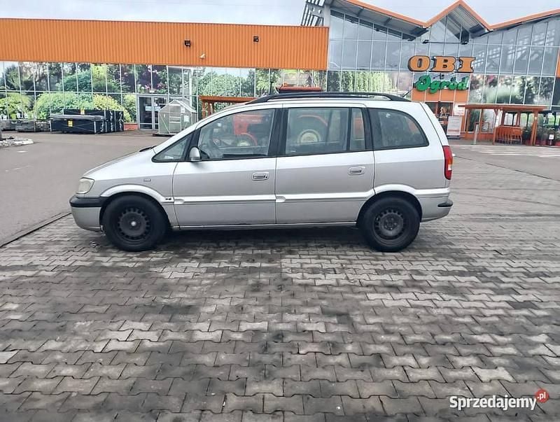 Używany Opel Zafira 2002 Srebrny Minivan