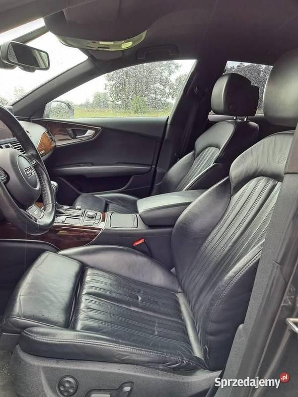 Używany Audi A7 S-Line 2011 Szary Hatchback