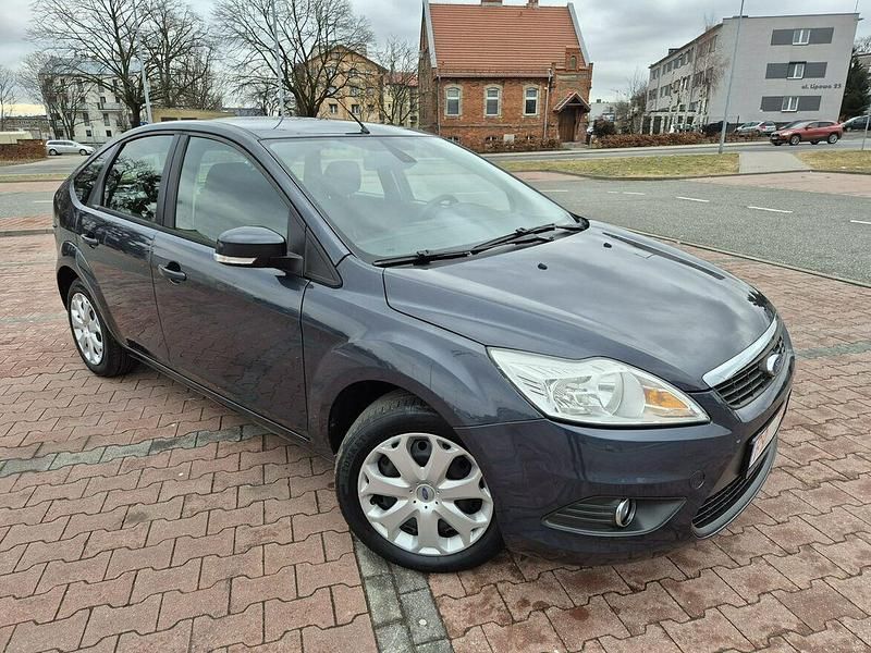Używany Ford Focus 100 KM (73 kW) 2010 Szary (metalik) Hatchback
