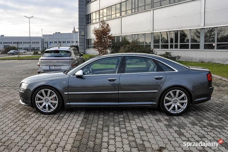 Używany 2006 Audi S8 Sedan/Limuzyna | 39 500 zł - Obraz 1/4