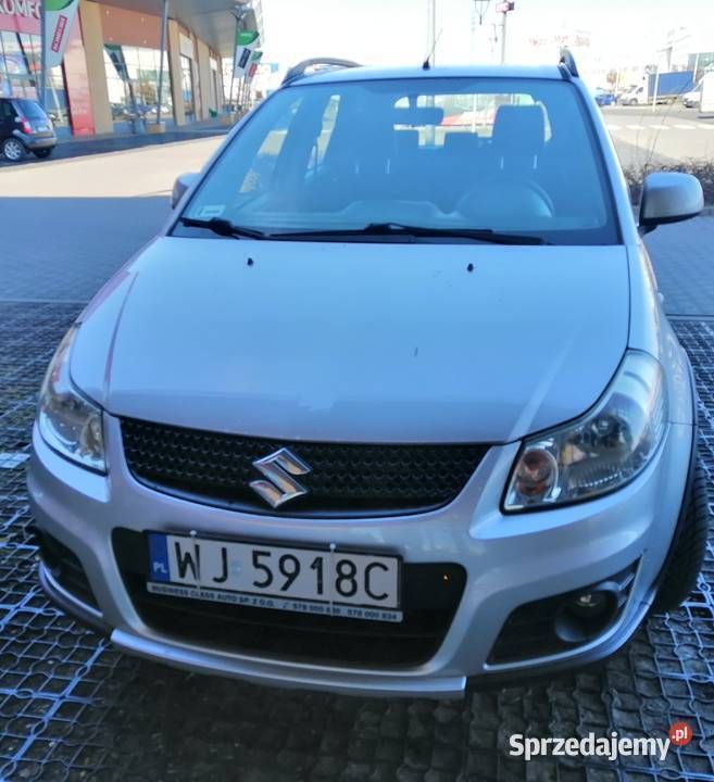 Srebrny Używany 2014 Suzuki SX4 SUV | 32 500 zł (Uczciwa cena) - Obraz 1/4