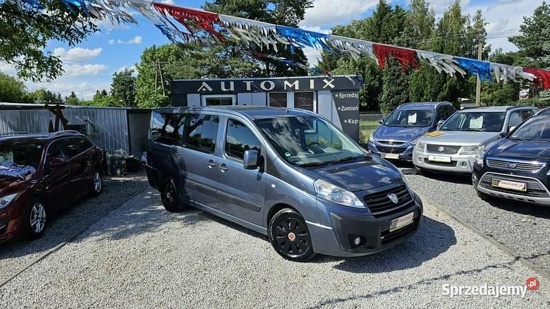 Grafitowy (metalik, perła) Używany 2011 Fiat Scudo Minivan | 29 900 zł (Super Cena) - Obraz 1/2