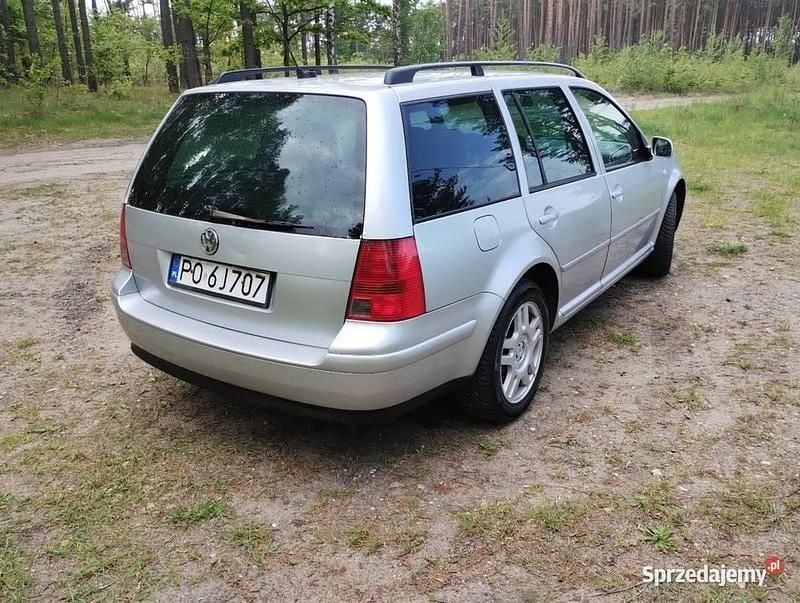 Srebrny Używany 2002 VW Golf IV Kombi | 5800 zł (Uczciwa cena) - Obraz 1/4