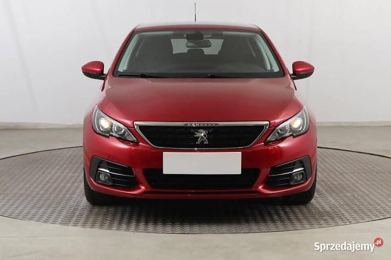 Używany Peugeot 308 2019 Bordowy Hatchback