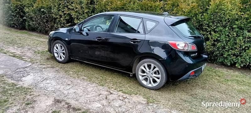 Używany Mazda 3 105 KM (77 kW) 2010 Czarny Hatchback