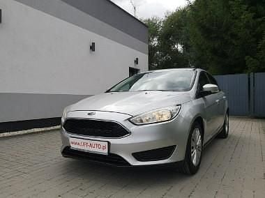 Używany Ford Focus 86 KM (63 kW) 2015 Srebrny (metalik) Hatchback