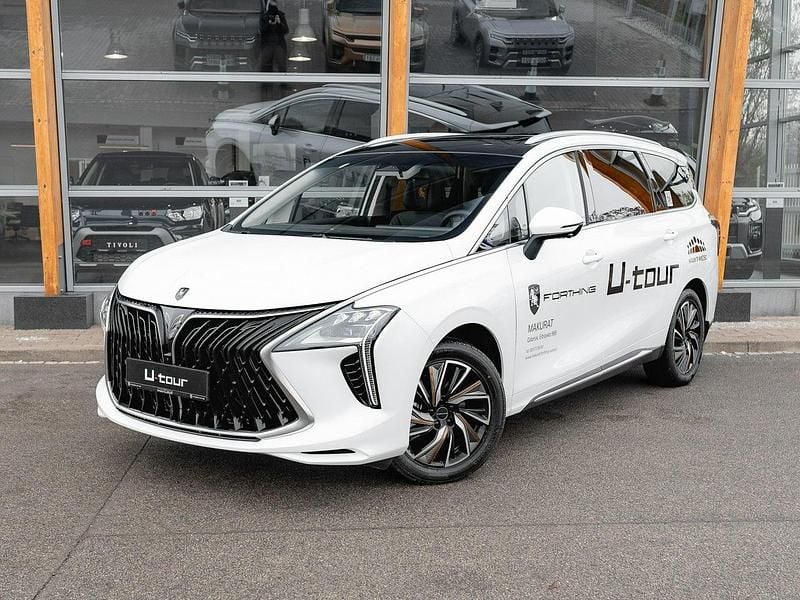 Używany Forthing Yacht/4 U-Tour 177 KM (130 kW) 2024 Biały (metalik) Minivan