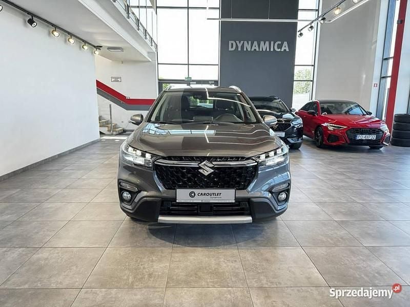 Szary Używany 2024 Suzuki SX4 SUV | 109 900 zł - Obraz 1/3