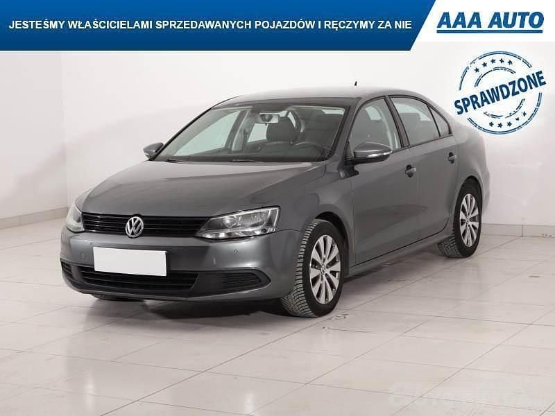 Używany VW Jetta 2011 Szary Sedan/Limuzyna