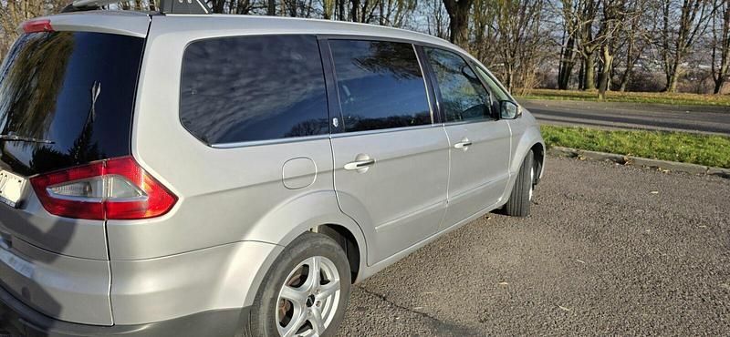 Używany Ford Galaxy 2007 Srebrny Minivan