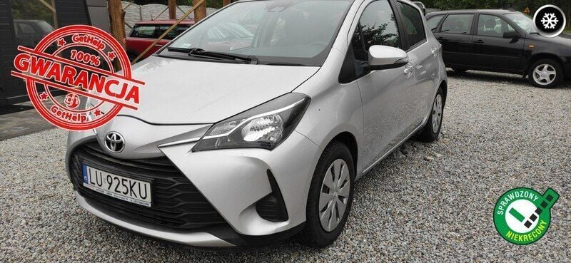 Srebrny Używany 2020 Toyota Yaris Hatchback | 43 000 zł (Super Cena) - Obraz 1/4