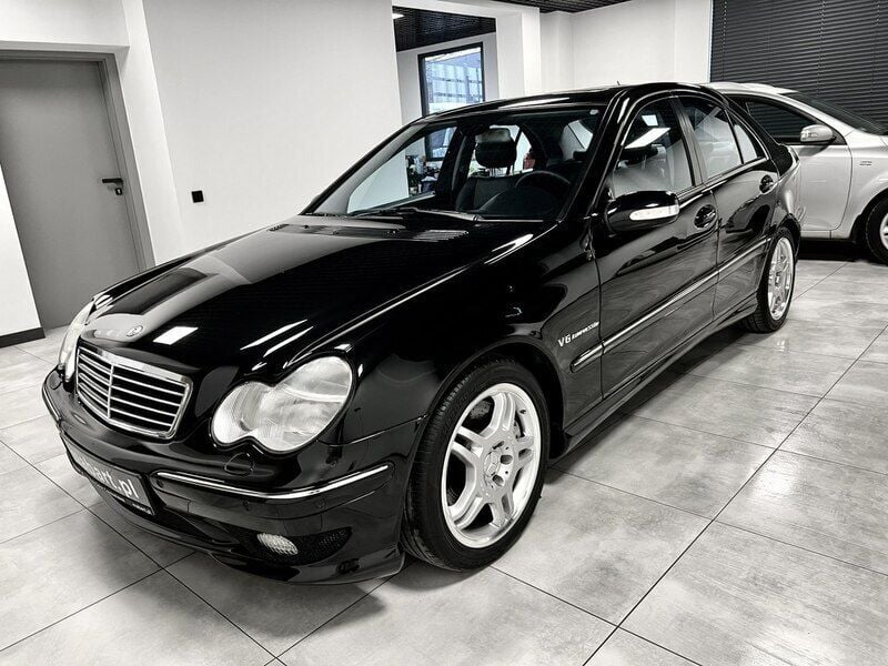 Używany Mercedes C32 AMG AMG 354 KM (260 kW) 2001 Czarny (metalik) Sedan/Limuzyna