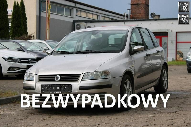 Używany Fiat Stilo 103 KM (75 kW) 2003 Srebrny Hatchback