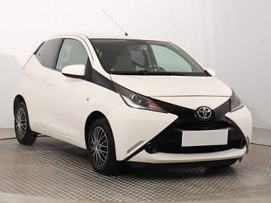 Biały Używany 2015 Toyota Aygo Hatchback | 31 999 zł (Uczciwa cena) - Obraz 1/4